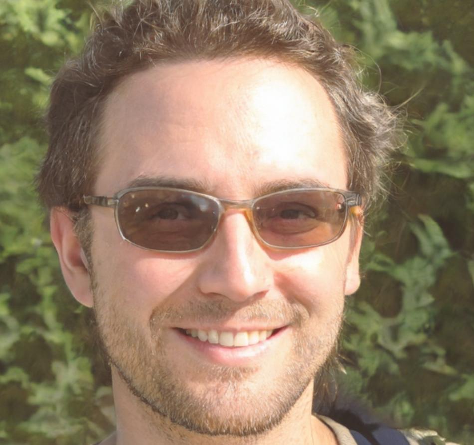 Leandro Fabbri, Director Financiero compartiendo su experiencia con análisis estadístico